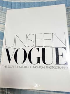 洋書UNSEEN VOGUE