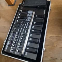Boss GT-8 取扱説明書、ACアダプター付きのサムネイル