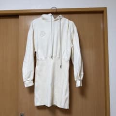 連体パーカーワンピースのサムネイル