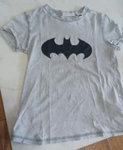 H&M バットマンロゴ Tシャツ グレー　120のサムネイル