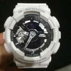 G-SHOCK 白のサムネイル