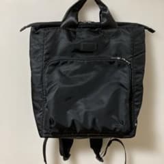 ROOTOTE カラーはブラックのレディースリュック　内側はブルーとグリーンのサムネイル