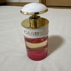 PRADA CANDY KISS 香水 箱付きのサムネイル