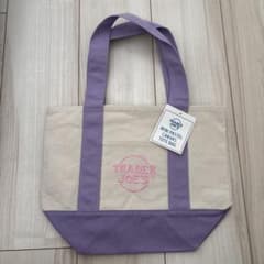 Trader Joe’s キャンパストートバッグ⭐︎のサムネイル
