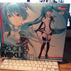 初音ミク フィギア レーシングミク 2011verのサムネイル