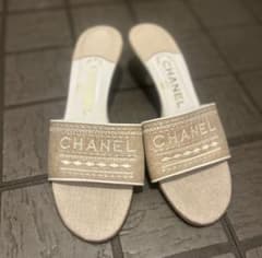 P*様 CHANEL シャネル 刺繍 ロゴ サンダル ミュール 37 訳あり P*様 CHANEL シャネル 刺繍 ロゴ サンダル ミュール 37 訳あり - メルカリ