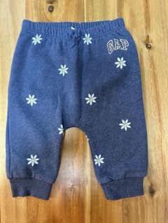 baby GAP 花柄刺繍 パンツ 3-6ヶ月 60cm 女の子 ズボンのサムネイル