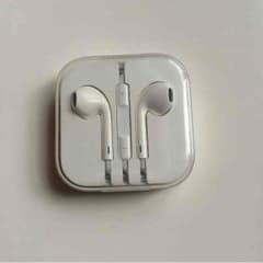 iPhone イヤフォンのサムネイル