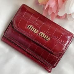 現行/付属品完備✨ミュウミュウ 折り財布 ヴィッテロダイノ 本革