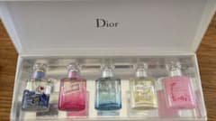 クリスチャンディオール　ミニ香水セット　IN  LOVE  WITH  DIORのサムネイル