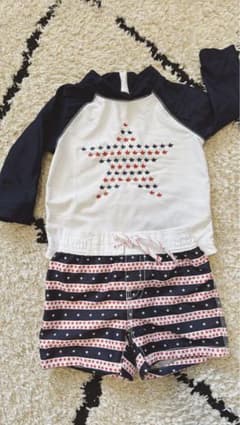 gap 水着　babygap ラッシュガード　男の子　ギャップのサムネイル
