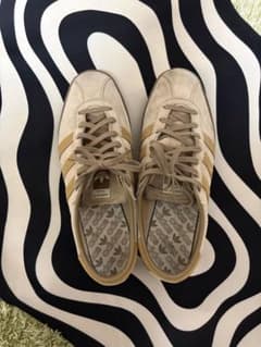 adidas TABACCO PANTONEのサムネイル