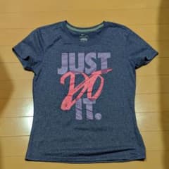 ナイキ　半袖　Tシャツのサムネイル
