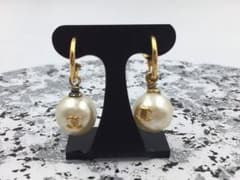 ピアス シャネル パールのサムネイル