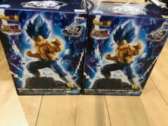 ドラゴンボール 超サイヤ人ゴッド超サイヤ人ベジータ(進化) フィギュアのサムネイル