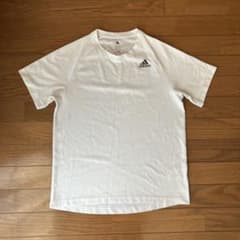 adidas Tシャツのサムネイル