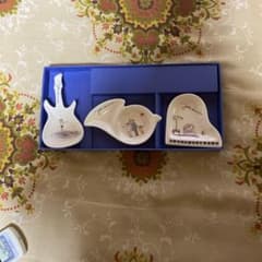 ジョンレノン　小皿セット（ギター型・鳥型など） ジョンレノン 小皿セット（ギター型・鳥型など） - メルカリ