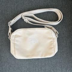 STUSSY オフホワイト ミニショルダー - メルカリ