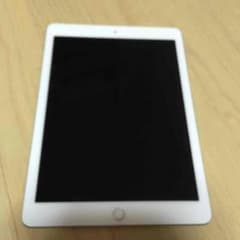 【mikkoさま専用】iPad air2 128G SIMフリー シルバーのサムネイル