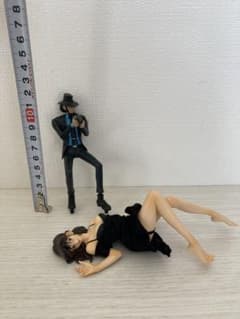 ルパン3世- 峰不二子(着脱可能)と次元のフィギュアセットのサムネイル