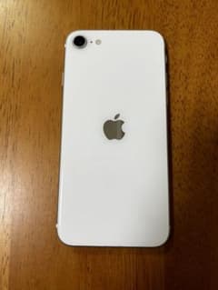 iPhoneSE 128GB 本体のみ　初期化済みのサムネイル