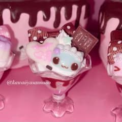 萌えきゅんᗪᗴᒪᑌ᙭ᗴぱふぇキーホルダー♥ 平成女児 量産型 地雷系 パフェのサムネイル
