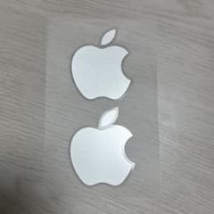 【新品・未使用】Apple ロゴステッカー 2枚セット（シルバー）のサムネイル