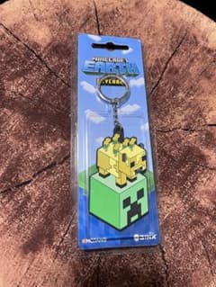 マイクラキーホルダー　ウシ&クリーパーのサムネイル