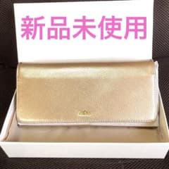 最終価格♡新品♡アフタヌーンティーpremiumチャーム付き本革長財布ゴールドのサムネイル