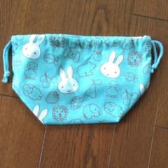 巾着袋のサムネイル