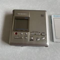 SHARP ポータブルMDレコーダー 本体 MDディスク2枚付き ジャンク