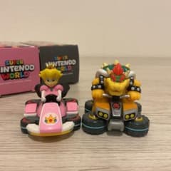 トミカ マリオカート ピーチ クッパ 2台セットのサムネイル