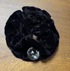 美品！アレクサンドルドゥパALEXANDREDE PARISベルベットシュシュ黒 アレクサンドルドゥパリALEXANDRE DE PARIS ベルベットシュシュ黒