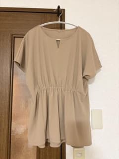 【最終価格】ベージュ ブラウス LLのサムネイル