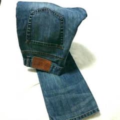 ほぼ未使用!!!ストレートジーンズ　H&Mのサムネイル
