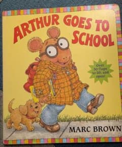 Arthur Goes to School 英語絵本のサムネイル