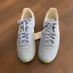 NIKE ライトブルー スニーカー23.5㎝ 3枚目の色が近い