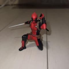 デッドプール ミニフィギュア 刀装備 ガシャポンのサムネイル