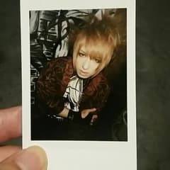 R指定 サイン入り 七星 チェキのサムネイル