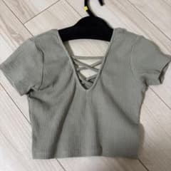 GYDA Tシャツ クロスデザイン