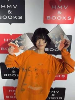 直筆サイン入り本】ExWHYZ・mikina Photo＆Essayぶらみきな - メルカリ