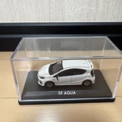 トヨタ GRSPORTS AQUA ミニカー ホワイト 非売品 - メルカリ