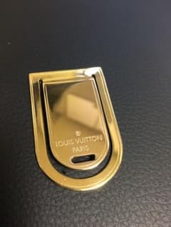 LOUIS VUITTONのサムネイル