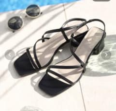 スクエアトゥアシメ華奢ストラップサンダルのサムネイル