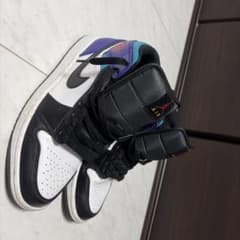 Nike Air Jordan 1 ホワイト ブラック マルチカラーのサムネイル