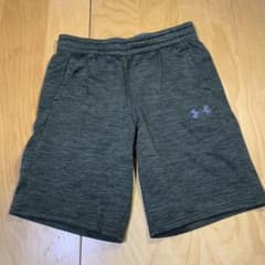 Under Armour カーキハーフパンツのサムネイル