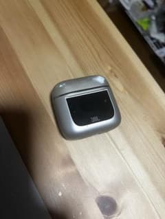 JBL TOUR PRO 2 イヤホンケースシャンパンゴールド