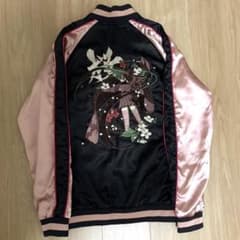 初音ミク　千本桜スカジャン ファミリーマート　桜ノ歌のキャンペーン 初音ミク 千本桜スカジャン ファミリーマート 桜ノ歌のキャンペーン