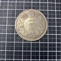 明治19年 一圓銀貨 日本古銭 - メルカリ