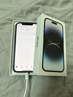 iPhone 12 ブラック 128 GB SIMフリーのサムネイル
